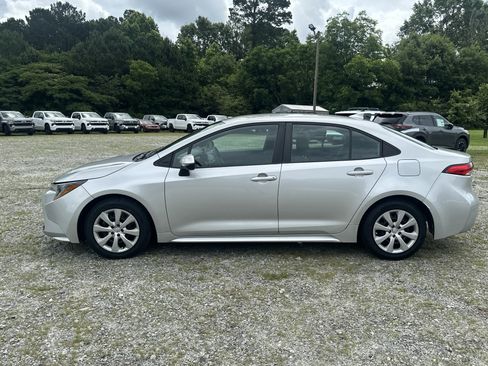 Used 2023 Toyota Corolla LE FWD image 8