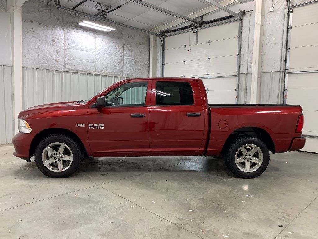 Used 2014 RAM 1500 Express AWD/4WD image 3