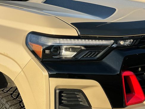 Certified 2024 Chevrolet Colorado Z71 w/ Z71 Convenience Package 2 image 46