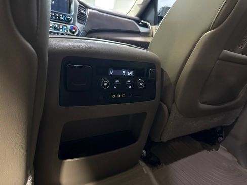 Used 2015 Chevrolet Tahoe LTZ RWD image 36