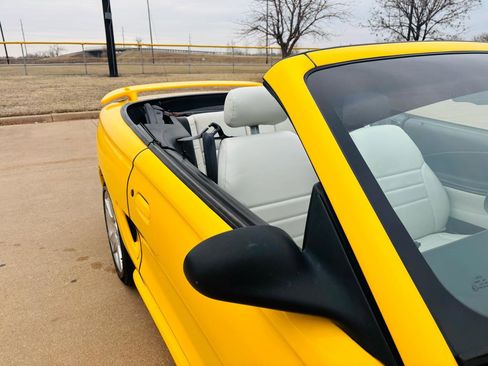 Used 1995 Ford Mustang GT RWD image 38