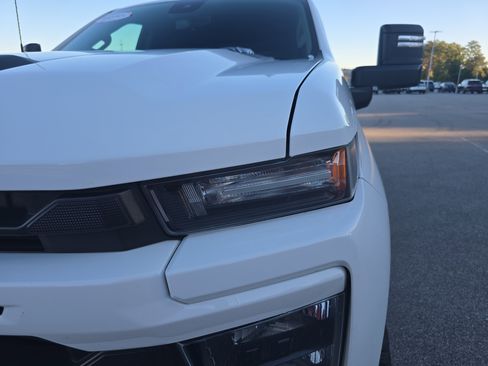 Used 2024 Chevrolet Silverado 2500 Custom w/ Custom Convenience Package image 21