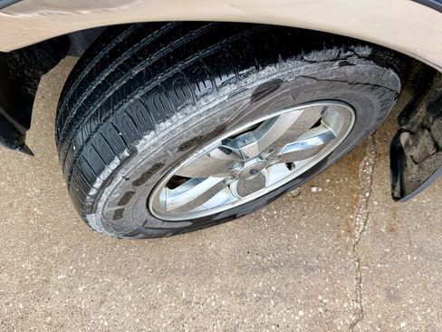 Used 2012 Ford Escape Limited image 32