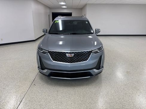 Used 2024 Cadillac XT6 Luxury image 4