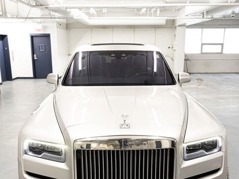 Used 2020 Rolls-Royce Cullinan image 47