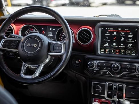 Used 2021 Jeep Wrangler Unlimited Rubicon AWD/4WD image 16
