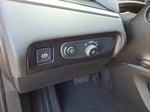 Used 2021 Buick Enclave Premium w/ Surround and Sites Package AWD/4WD image 17