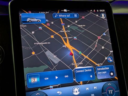 Certified 2025 Mercedes-Benz GLC 300 image 17