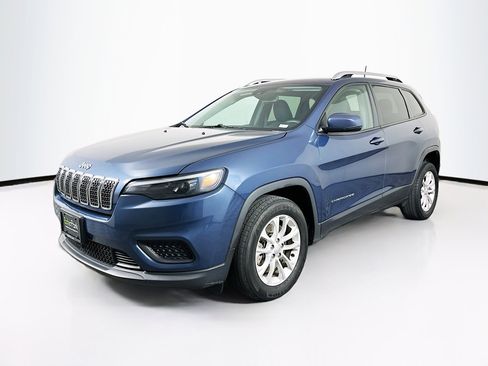 Used 2021 Jeep Cherokee Latitude image 3