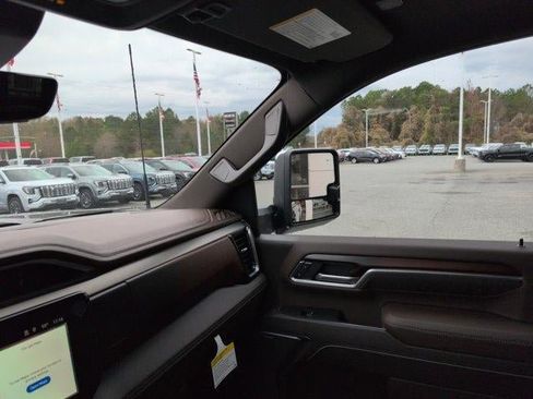 New 2026 GMC Sierra 2500 Denali w/ Denali Reserve Package AWD/4WD image 24