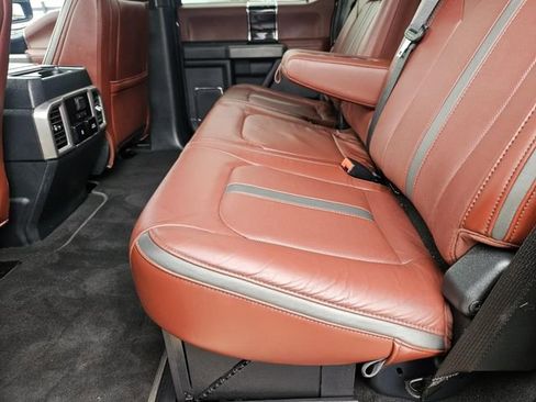 Used 2022 Ford F350 Platinum image 34