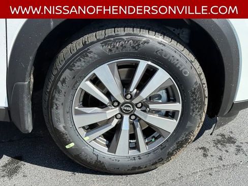 New 2026 Nissan Pathfinder SL AWD/4WD image 28