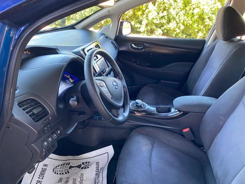 Used 2016 Nissan Leaf SV FWD image 32