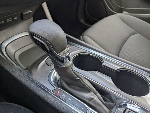 Used 2025 Chevrolet Malibu LT image 31