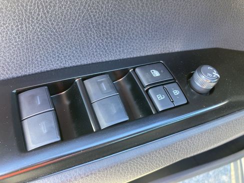 Certified 2026 Toyota Camry SE image 15