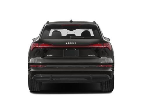 Used 2023 Audi e-tron Premium Plus w/ Premium Plus Package AWD/4WD image 8