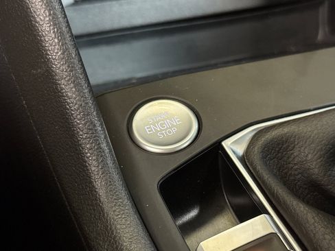 Used 2022 Volkswagen Taos SE image 22