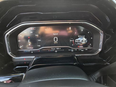 Used 2024 GMC Sierra 1500 SLE RWD image 19