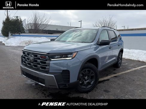 Used 2026 Honda Pilot TrailSport image 1