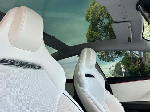 Used 2024 Tesla Model 3 Performance AWD/4WD image 16