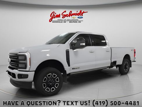 Used 2025 Ford F250 Platinum AWD/4WD image 1