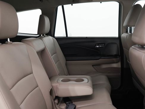 Used 2019 Honda Pilot EX-L image 12