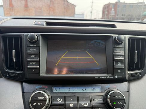 Used 2016 Toyota RAV4 XLE image 11