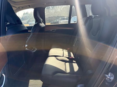 Used 2023 Volvo XC90 B5 Plus w/ Protection Package Premier image 31