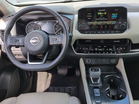 Used 2023 Nissan Rogue SL w/ SL Premium Package FWD image 32