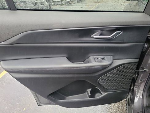 Used 2024 Jeep Grand Cherokee L Altitude image 18