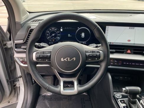 Used 2024 Kia Sportage SX image 6