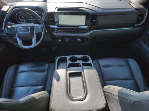 Used 2024 GMC Sierra 1500 SLT AWD/4WD image 34