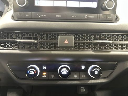 Used 2023 Honda HR-V LX image 31