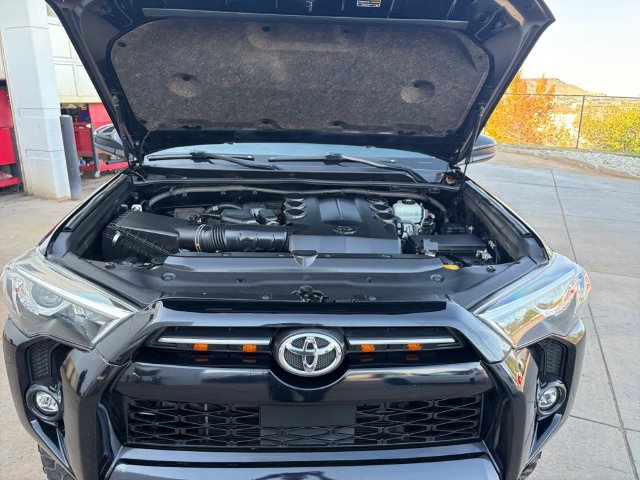 Used 2022 Toyota 4Runner TRD Off-Road AWD/4WD image 20