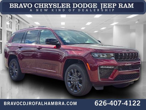 New 2026 Jeep Grand Cherokee L Limited Reserve AWD/4WD image 1