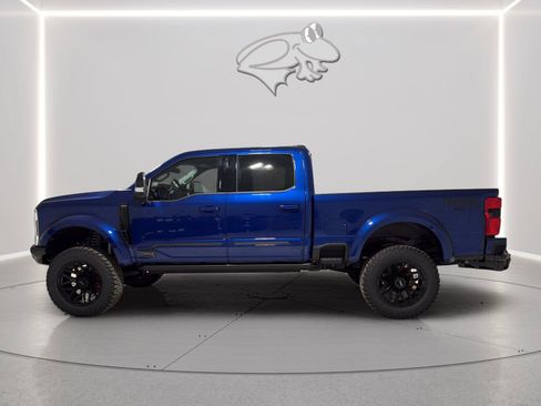 New 2026 Ford F250 Lariat w/ Black Appearance Package AWD/4WD image 2
