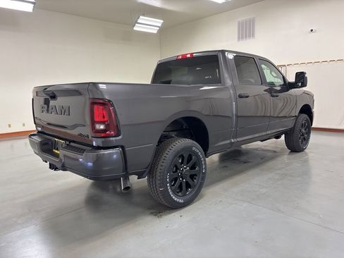 New 2026 RAM 2500 Big Horn AWD/4WD image 8