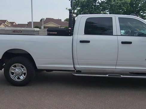 Used 2021 RAM 2500 Tradesman w/ Chrome Appearance Group AWD/4WD image 11
