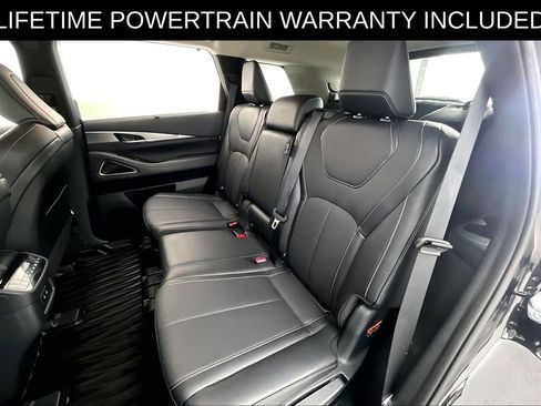 Certified 2026 INFINITI QX60 Luxe w/ Cargo Package FWD image 35
