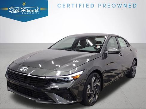 Used 2025 Hyundai Elantra SEL FWD image 1