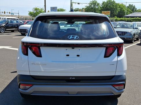 Used 2025 Hyundai Tucson SE AWD/4WD image 5