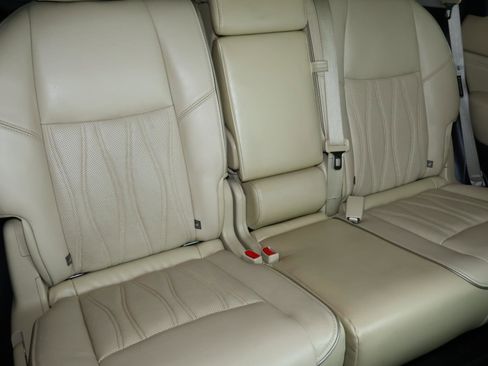 Used 2018 INFINITI QX60 FWD w/ Deluxe Technology Package image 22