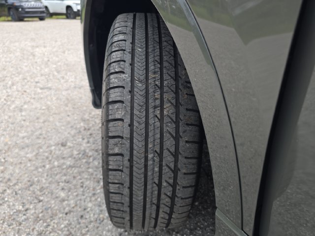 Used 2025 Audi Q3 2.0T Premium AWD/4WD image 28