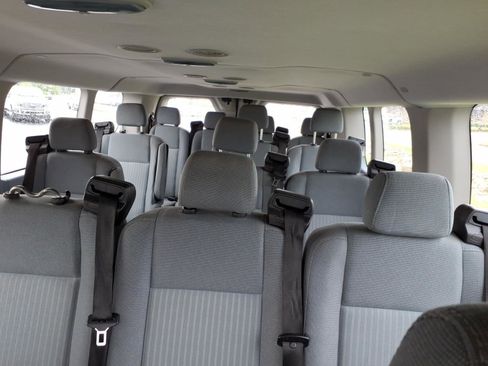 Used 2016 Ford Transit 350 XLT RWD image 12