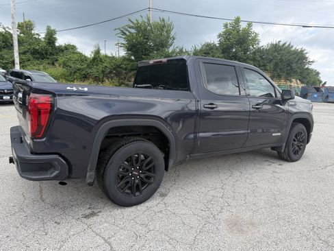 Used 2023 GMC Sierra 1500 Elevation AWD/4WD image 7