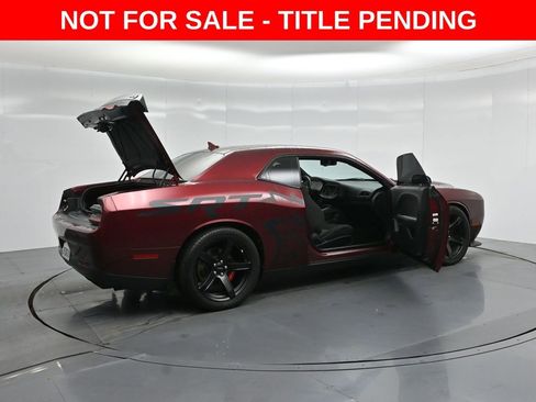 Used 2019 Dodge Challenger SRT Hellcat image 4