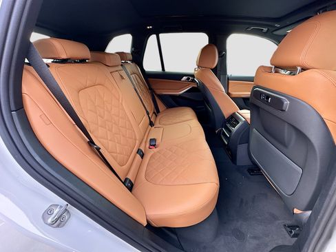 New 2026 BMW X5 sDrive40i w/ M Sport Package image 22
