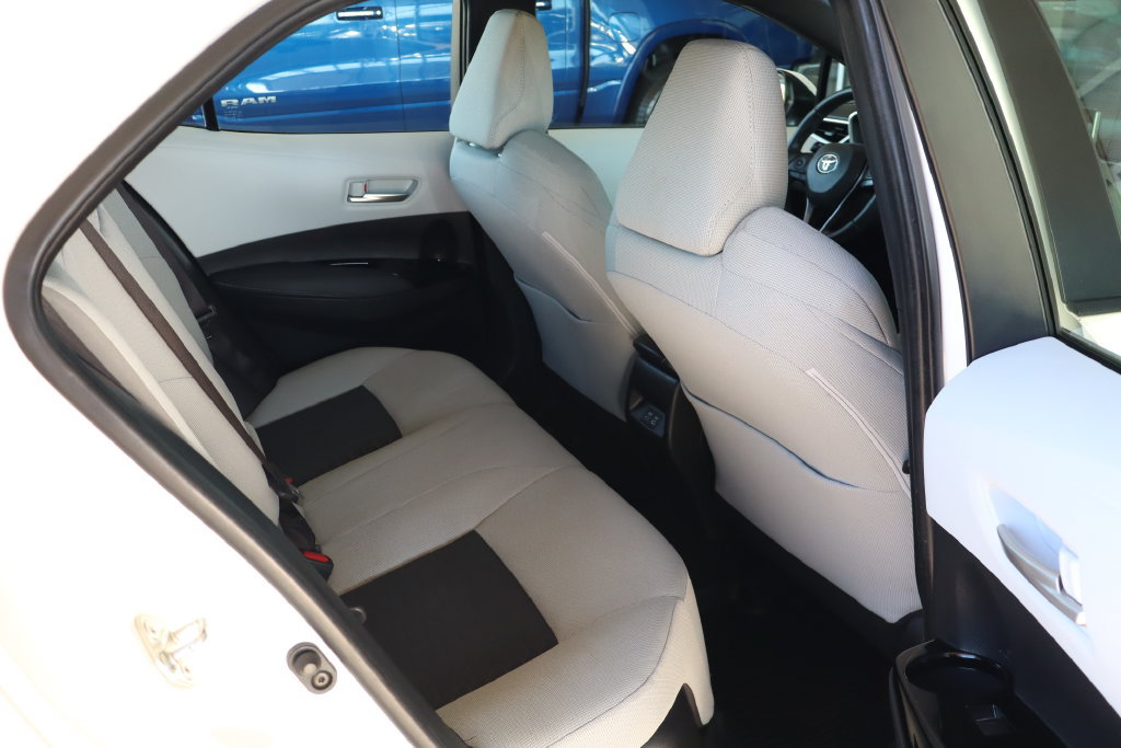 Used 2025 Toyota Corolla SE w/ SE Package FWD image 30