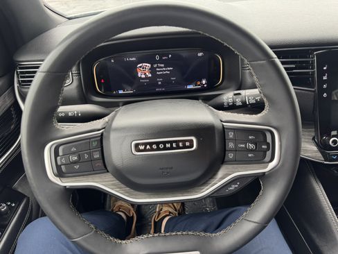 Used 2023 Jeep Wagoneer Series II AWD/4WD image 20