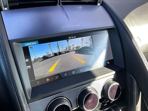 Used 2022 Jaguar F-TYPE Coupe image 21